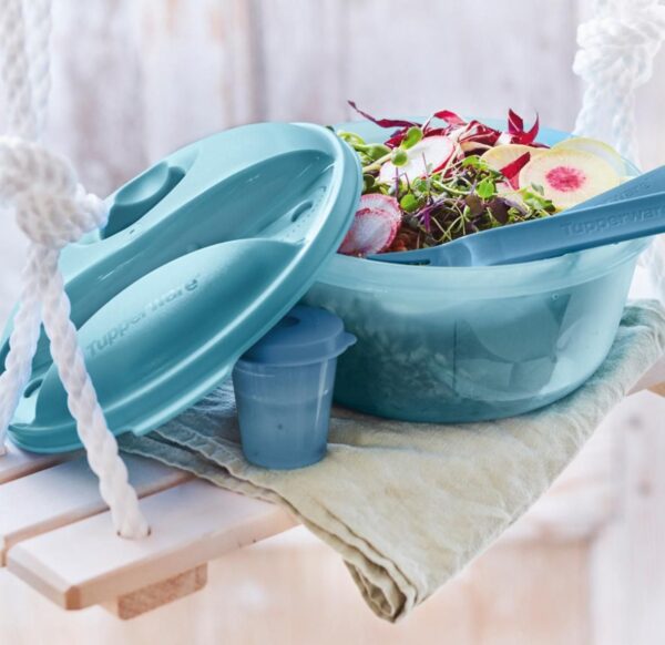 Набір "завжди з собою" 1,5 л+прибори  для нвч Tupperware